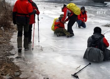 hikers, ice, winter, slip, fall, down, loose, footing, skid, slip, slip, slip, slip, slip